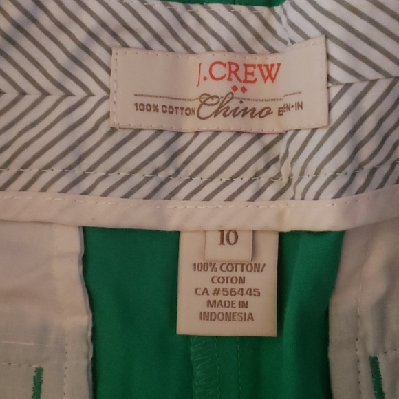 ***SOLD***J Crew Green Broken In Chino Shorts 3in - Picture 2 of 5